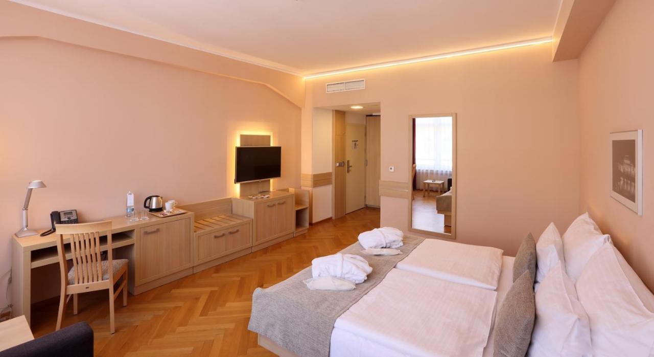 Amarilis Hotel Prague Exterior photo