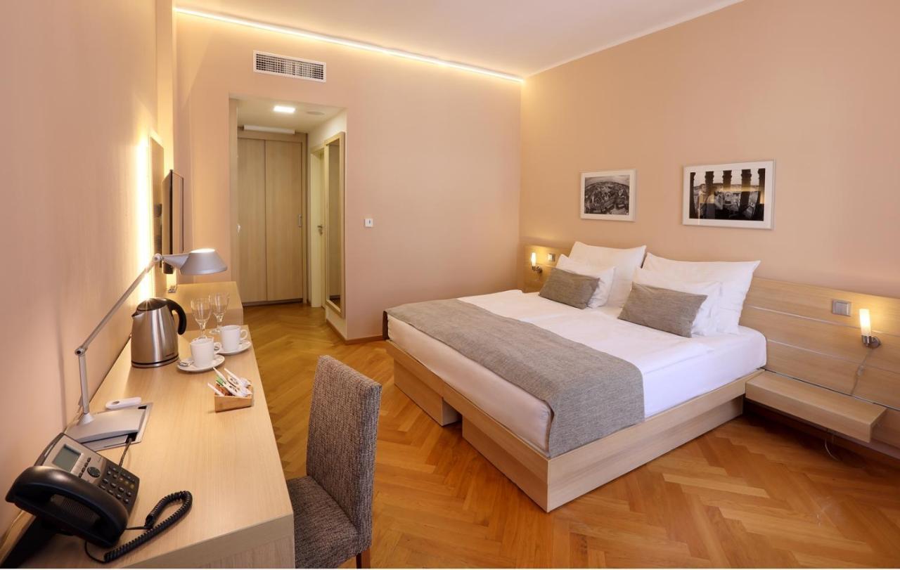 Amarilis Hotel Prague Exterior photo